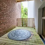 Zooside Suites